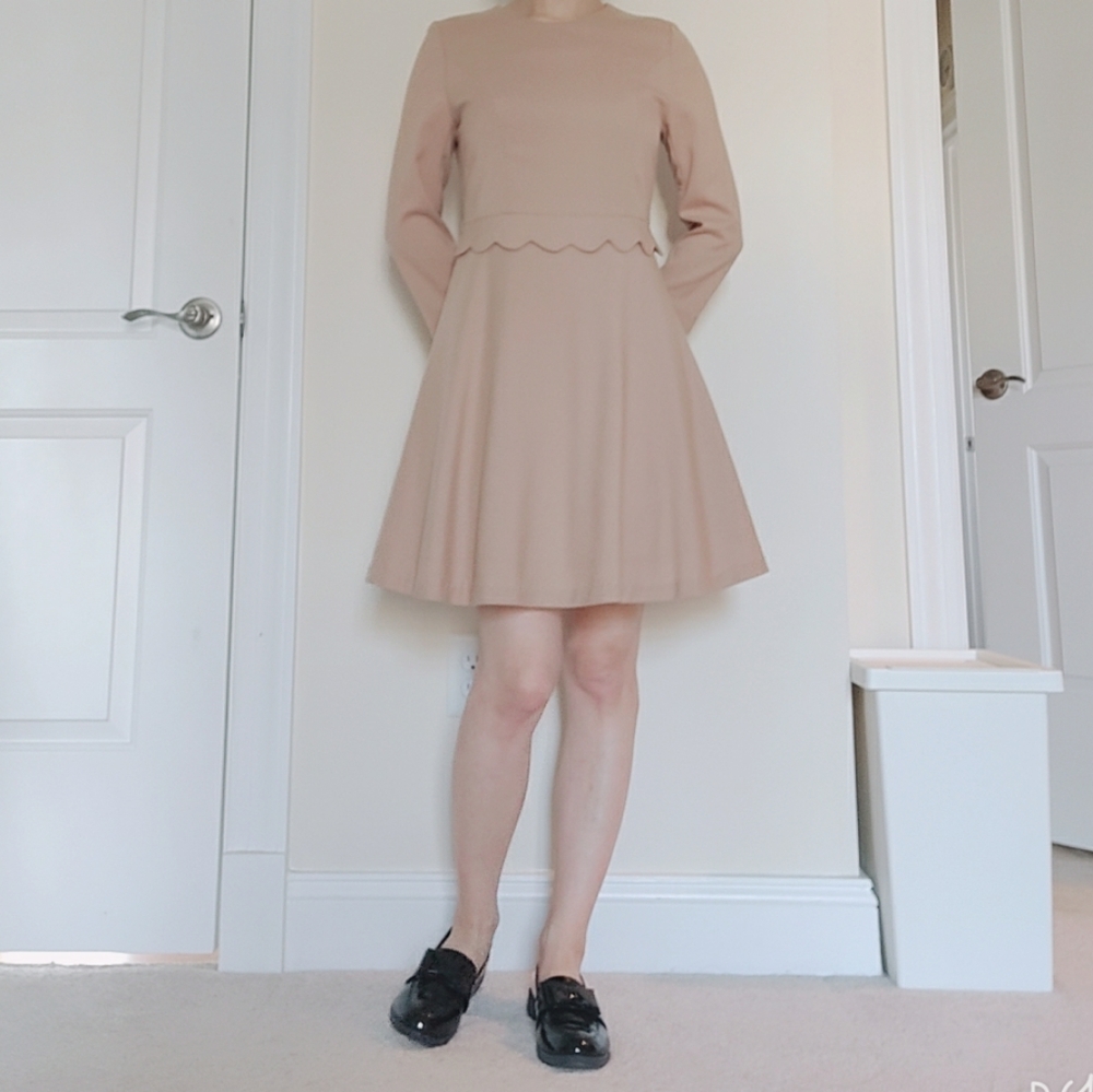 Round collar mini dress XS